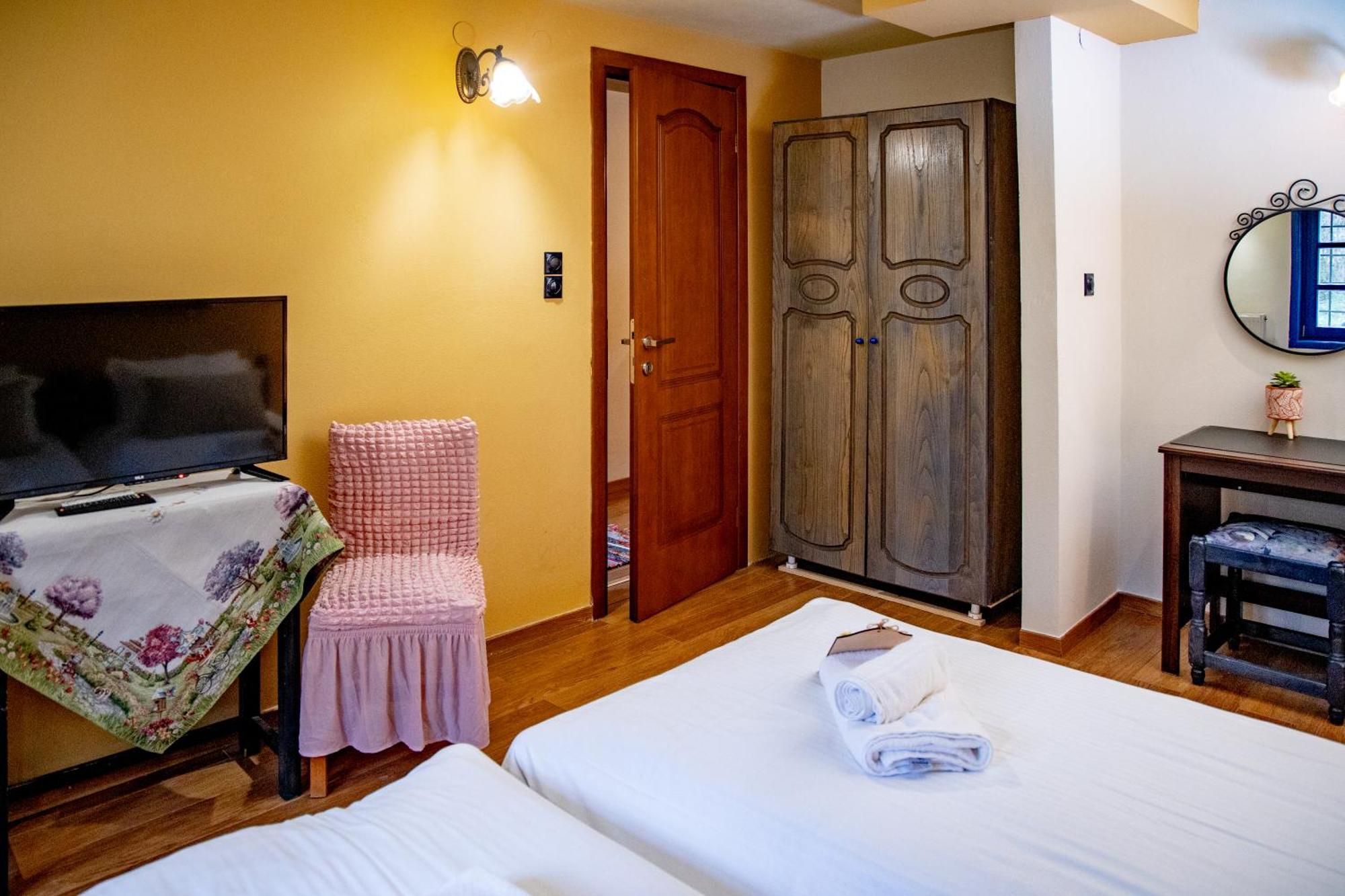 Arktouros Hotel 莫诺登德里 外观 照片
