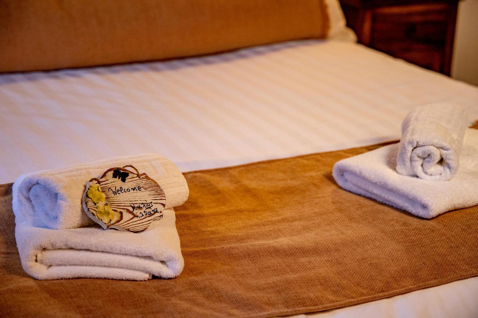 Arktouros Hotel 莫诺登德里 外观 照片